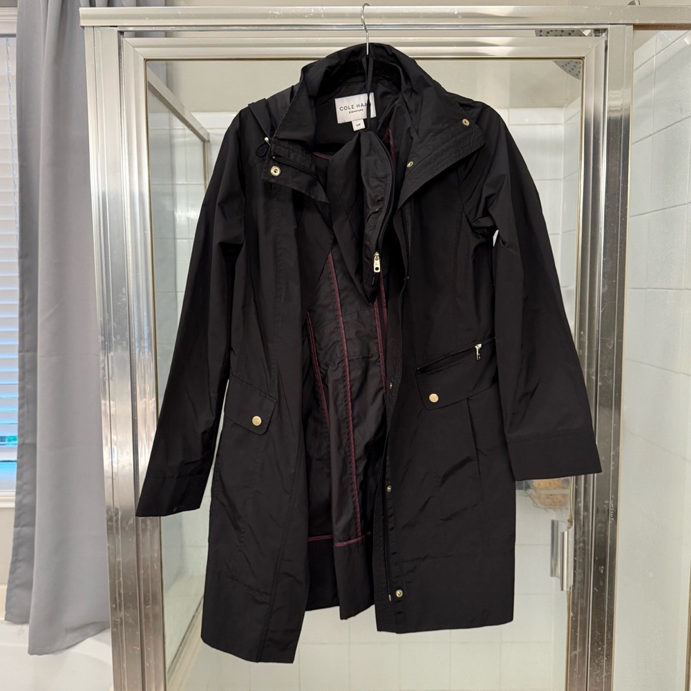 Cole Hann Black Women's Packable Rain Jacket